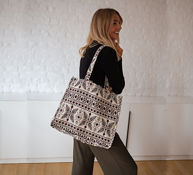 EASY CLOTHES Easy Clothes North America